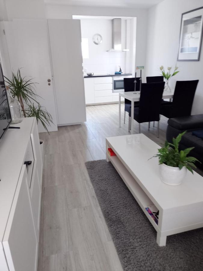 Casa Florival Apartment บูร์เกา ภายนอก รูปภาพ