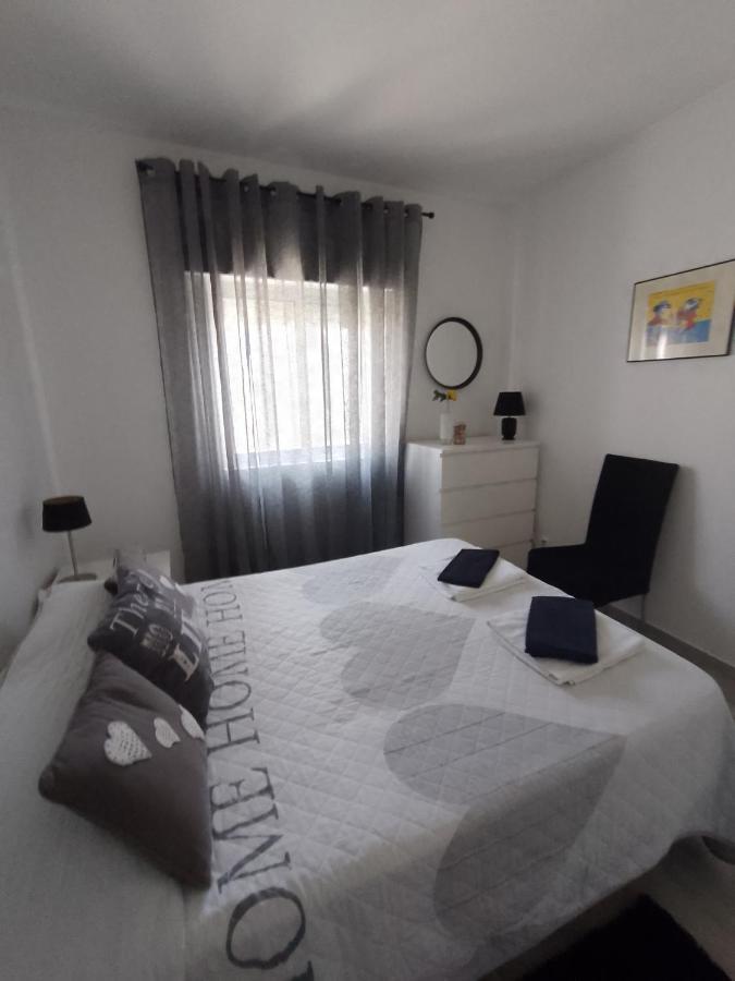 Casa Florival Apartment บูร์เกา ภายนอก รูปภาพ
